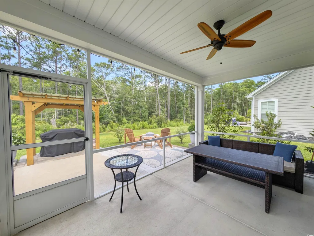 748 Old Murrells Inlet Rd, Murrells Inlet, SC 29576